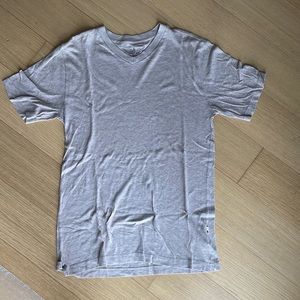 Brooklyn Industries vintage V-Neck lightweight T-Shirt